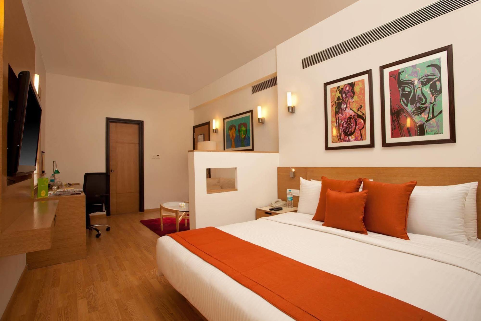 Lemon Tree Hotel Candolim Esterno foto