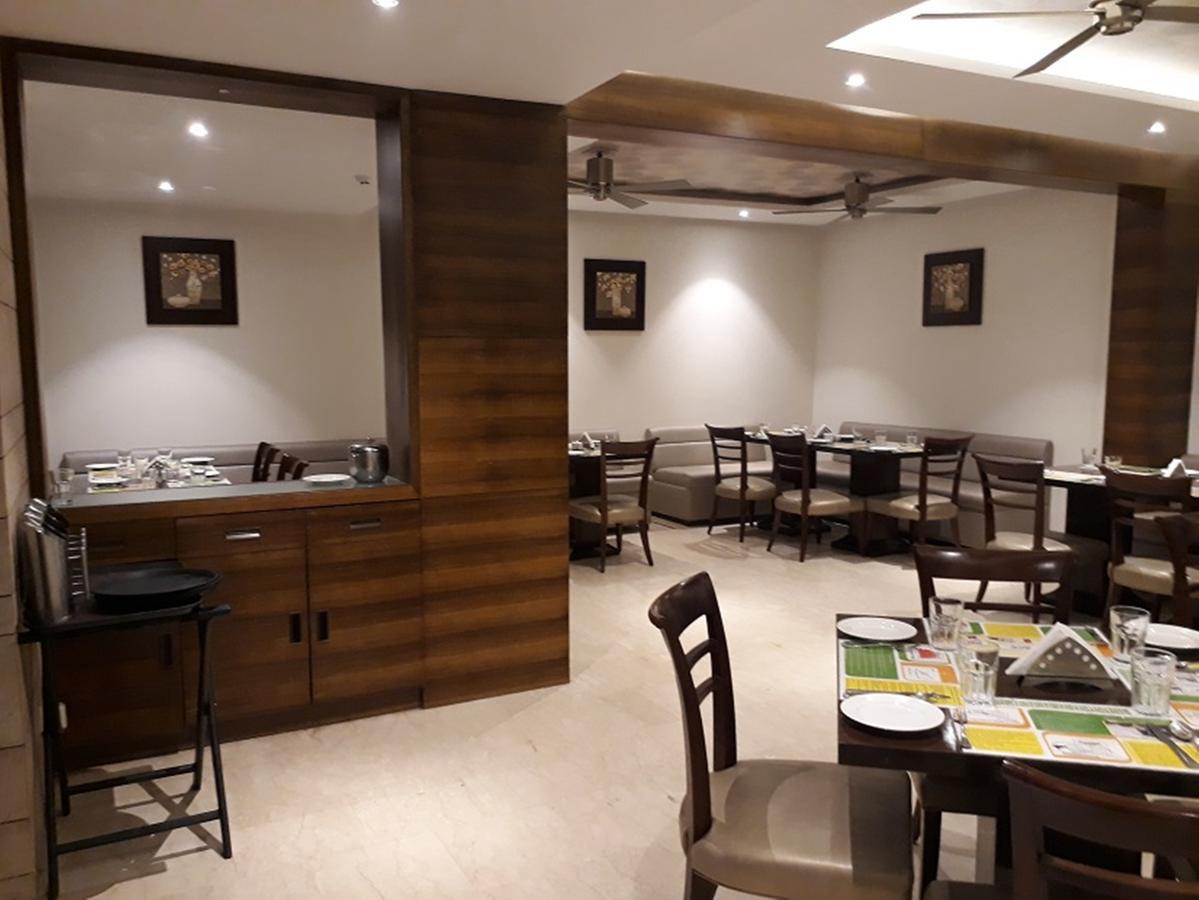 Lemon Tree Hotel Candolim Esterno foto